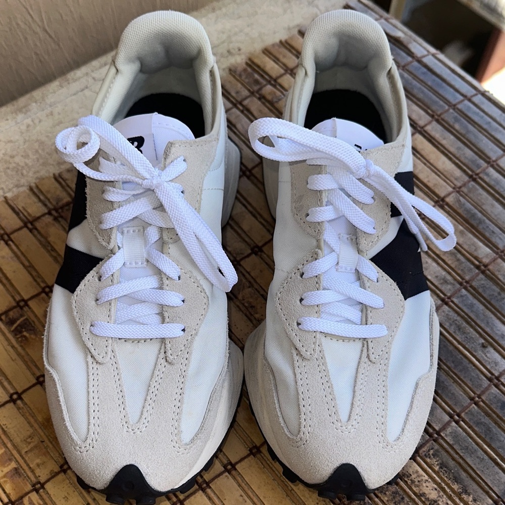 New Balance 327 Sneaker